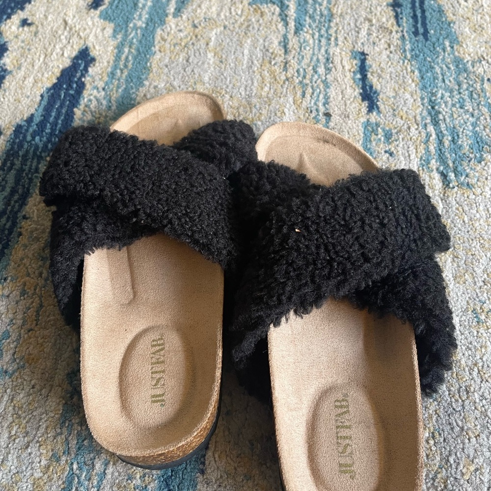 JustFab Cozy Black Women's Slippers